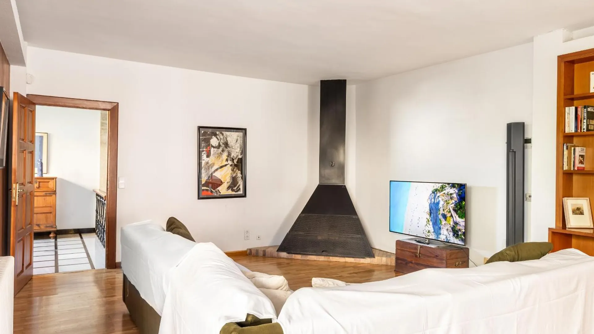 Villa Palma 0*, PMI Španělsko